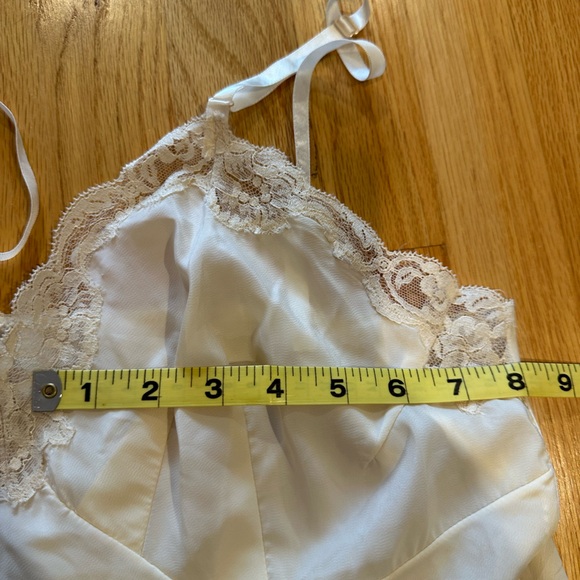 Vintage Lace Creamy Yellow Slip - Picture 10 of 10